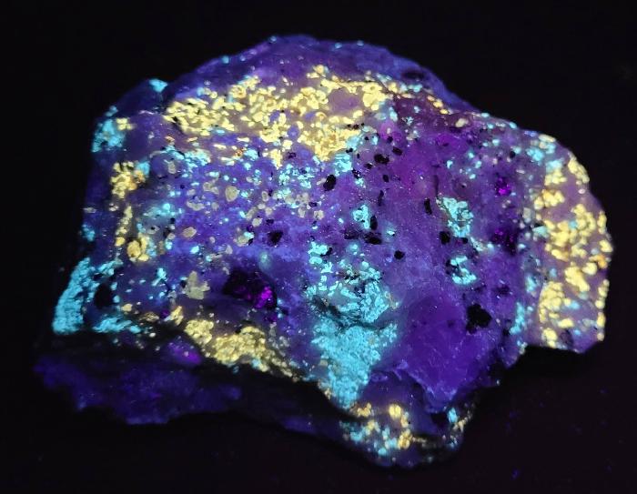 Short Wave Fluorescent